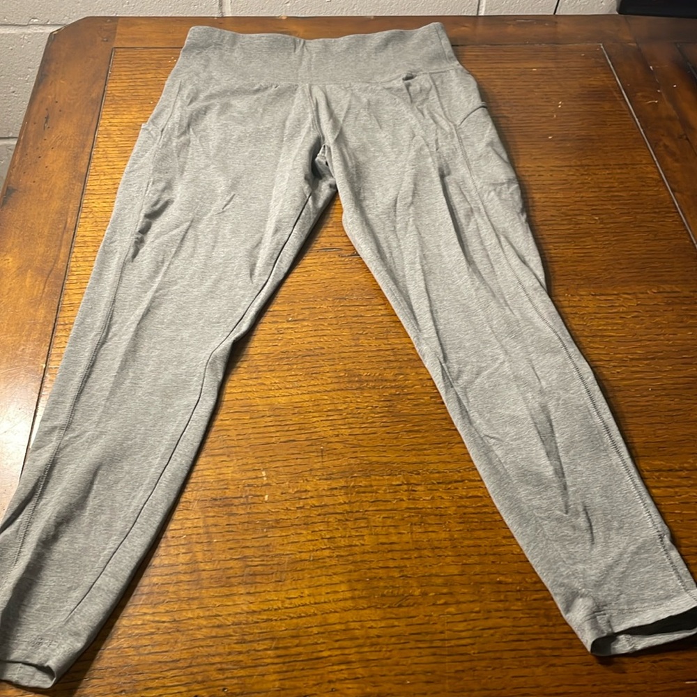 NWT Puma cotton 7/8 length workout pants